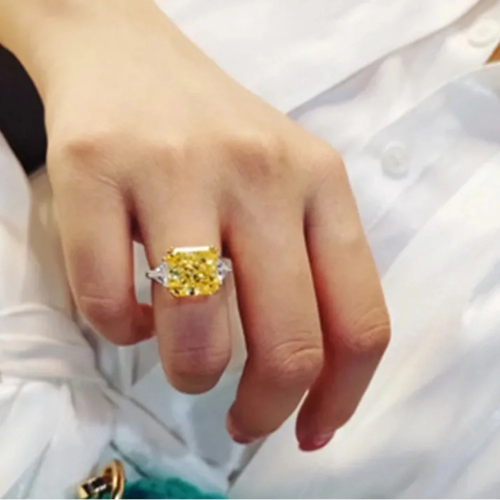 18k 6.5ct Canary Ring - Picture 6 of 15